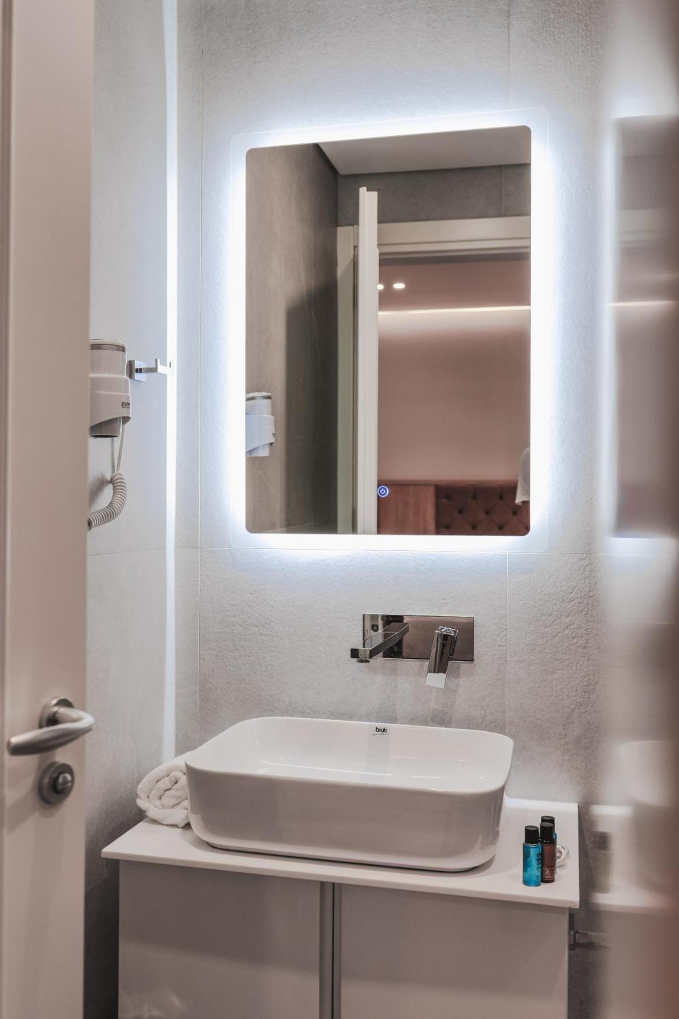Koko Hotel Ksamil Bagian luar foto
