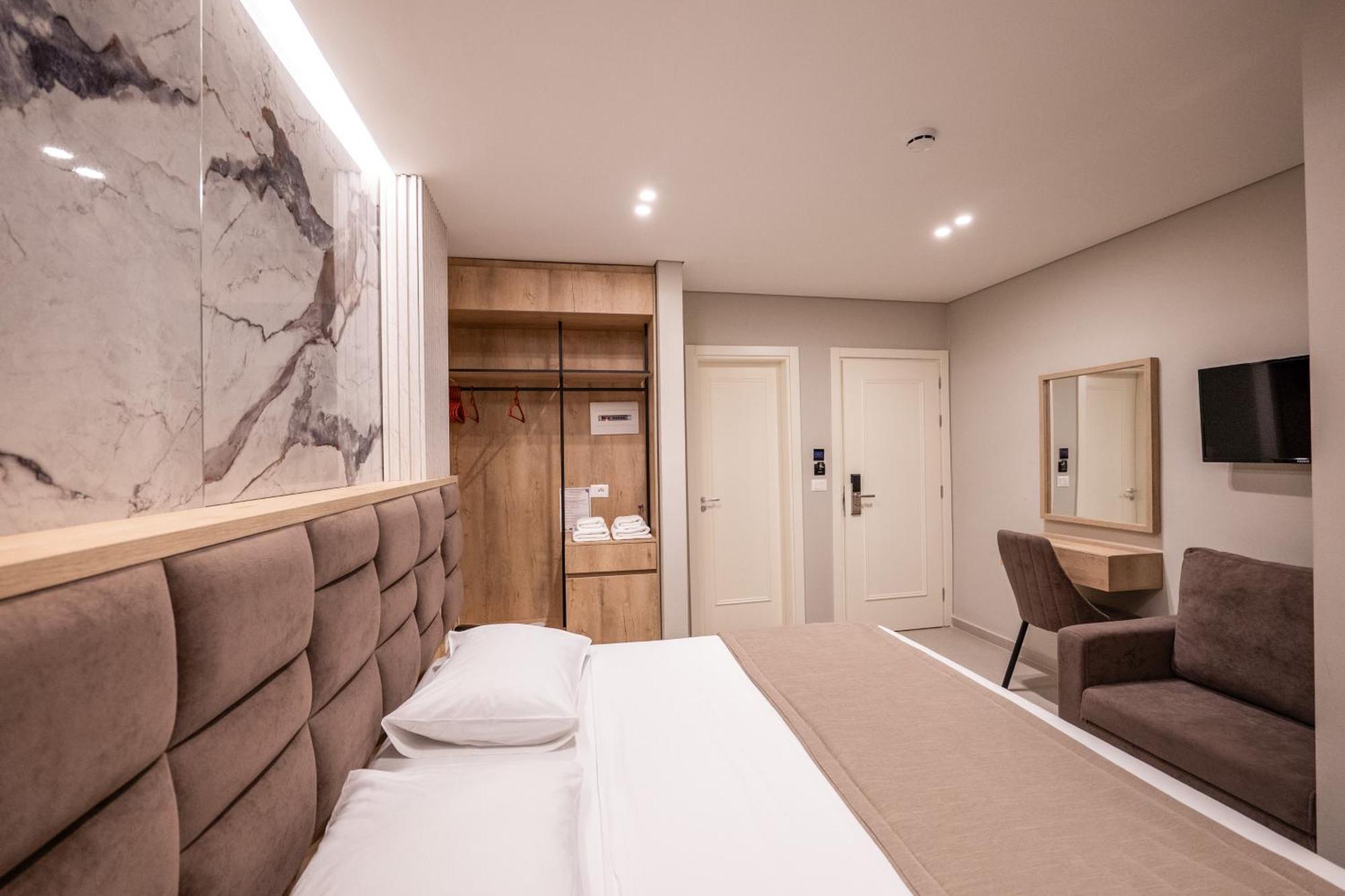 Koko Hotel Ksamil Bagian luar foto
